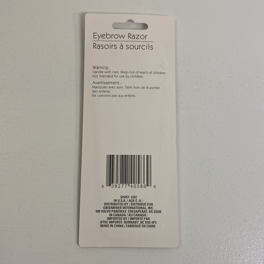 Eyebrow Razor New On Original Packaging - Picture 2 of 2